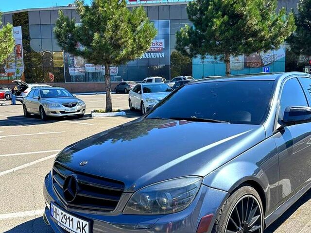 Сірий Мерседес Ц-Клас, об'ємом двигуна 3 л та пробігом 197 тис. км за 9500 $, фото 1 на Automoto.ua