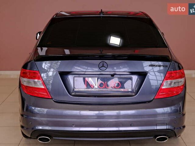 Сірий Мерседес Ц-Клас, об'ємом двигуна 3 л та пробігом 198 тис. км за 8900 $, фото 12 на Automoto.ua