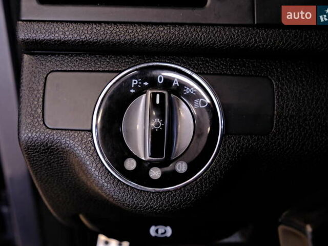 Сірий Мерседес Ц-Клас, об'ємом двигуна 3 л та пробігом 198 тис. км за 8900 $, фото 22 на Automoto.ua