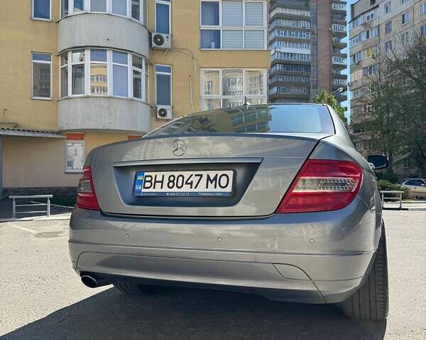 Сірий Мерседес Ц-Клас, об'ємом двигуна 1.8 л та пробігом 255 тис. км за 8000 $, фото 8 на Automoto.ua
