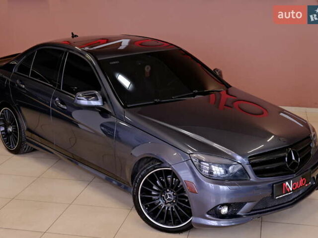 Сірий Мерседес Ц-Клас, об'ємом двигуна 3 л та пробігом 198 тис. км за 8900 $, фото 5 на Automoto.ua