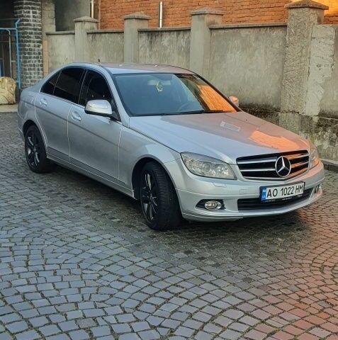 Серый Мерседес Ц-Класс, объемом двигателя 2.1 л и пробегом 355 тыс. км за 7100 $, фото 8 на Automoto.ua