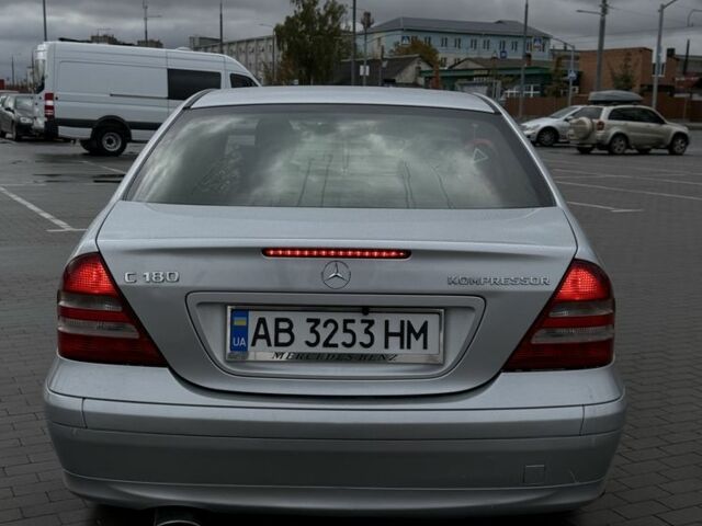 Сірий Мерседес Ц-Клас, об'ємом двигуна 1.8 л та пробігом 433 тис. км за 7400 $, фото 2 на Automoto.ua
