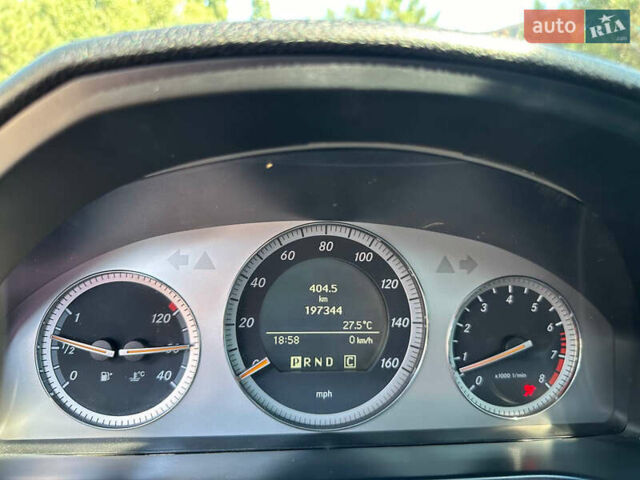 Сірий Мерседес Ц-Клас, об'ємом двигуна 3 л та пробігом 198 тис. км за 8500 $, фото 6 на Automoto.ua