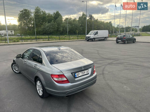 Сірий Мерседес Ц-Клас, об'ємом двигуна 1.8 л та пробігом 257 тис. км за 7500 $, фото 31 на Automoto.ua