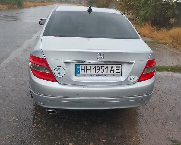 Сірий Мерседес Ц-Клас, об'ємом двигуна 1.8 л та пробігом 340 тис. км за 7300 $, фото 6 на Automoto.ua