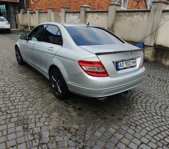 Серый Мерседес Ц-Класс, объемом двигателя 2.1 л и пробегом 355 тыс. км за 7100 $, фото 5 на Automoto.ua