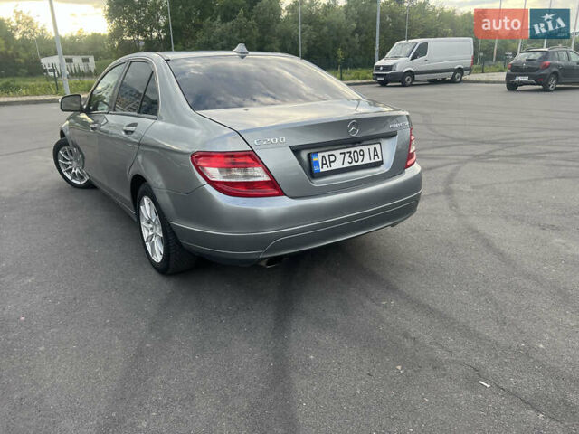 Сірий Мерседес Ц-Клас, об'ємом двигуна 1.8 л та пробігом 257 тис. км за 7500 $, фото 28 на Automoto.ua