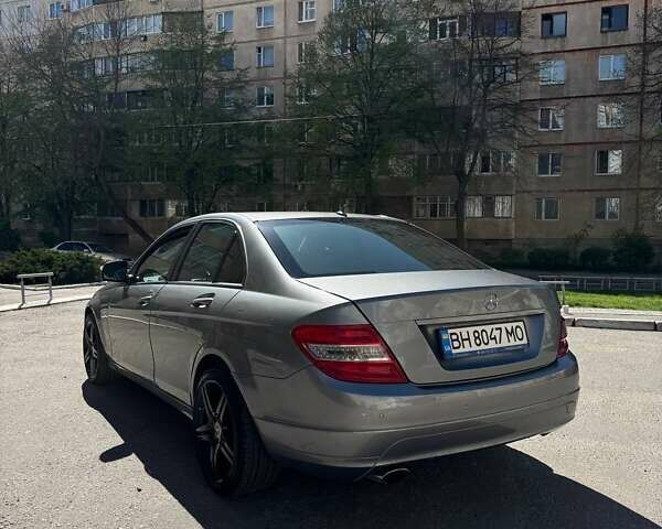 Сірий Мерседес Ц-Клас, об'ємом двигуна 1.8 л та пробігом 255 тис. км за 8000 $, фото 36 на Automoto.ua