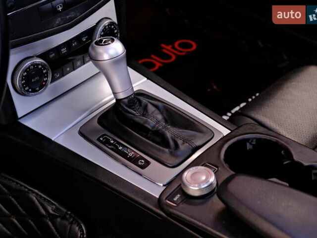 Сірий Мерседес Ц-Клас, об'ємом двигуна 3 л та пробігом 198 тис. км за 8900 $, фото 15 на Automoto.ua