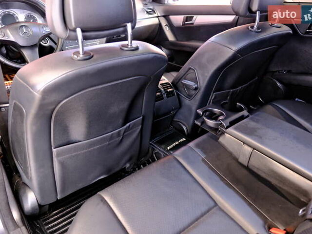 Сірий Мерседес Ц-Клас, об'ємом двигуна 3 л та пробігом 198 тис. км за 8900 $, фото 30 на Automoto.ua