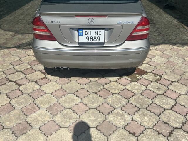 Сірий Мерседес Ц-Клас, об'ємом двигуна 3 л та пробігом 185 тис. км за 5100 $, фото 6 на Automoto.ua