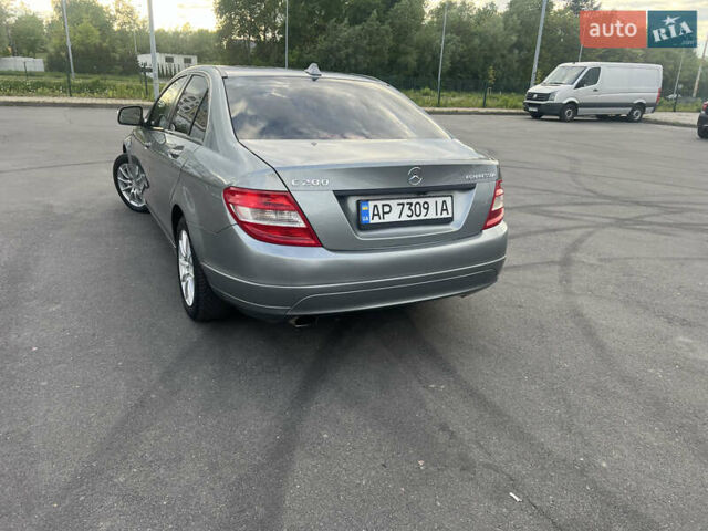 Сірий Мерседес Ц-Клас, об'ємом двигуна 1.8 л та пробігом 257 тис. км за 7500 $, фото 29 на Automoto.ua