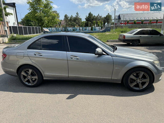 Сірий Мерседес Ц-Клас, об'ємом двигуна 1.8 л та пробігом 277 тис. км за 8600 $, фото 2 на Automoto.ua