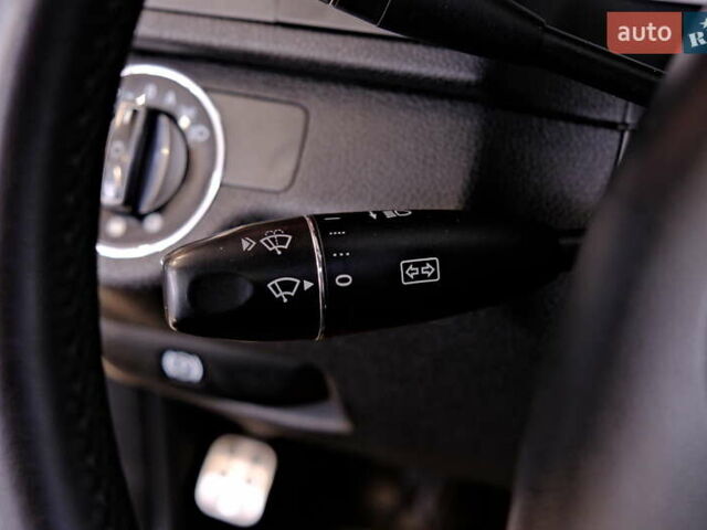 Сірий Мерседес Ц-Клас, об'ємом двигуна 3 л та пробігом 198 тис. км за 8900 $, фото 20 на Automoto.ua