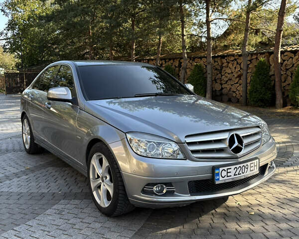 Сірий Мерседес Ц-Клас, об'ємом двигуна 2.15 л та пробігом 330 тис. км за 8000 $, фото 18 на Automoto.ua