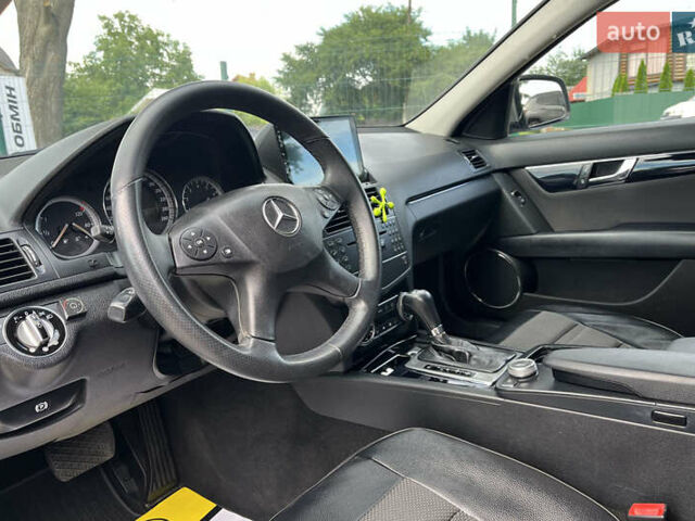 Сірий Мерседес Ц-Клас, об'ємом двигуна 1.8 л та пробігом 339 тис. км за 8500 $, фото 8 на Automoto.ua