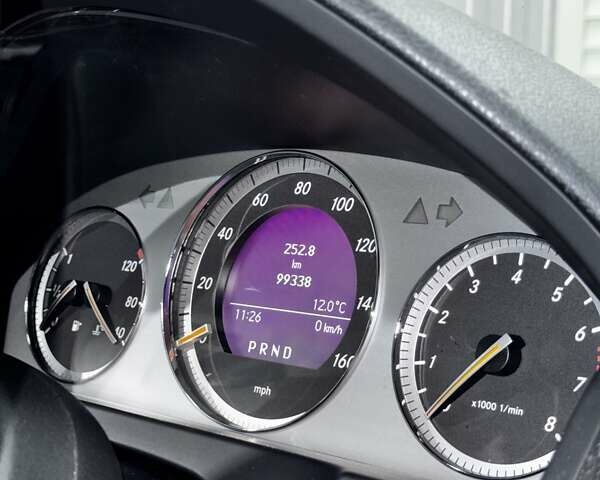 Серый Мерседес Ц-Класс, объемом двигателя 3 л и пробегом 99 тыс. км за 14800 $, фото 37 на Automoto.ua