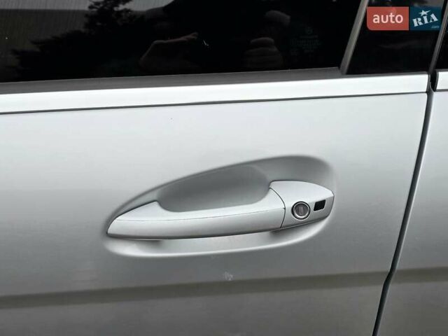 Серый Мерседес Ц-Класс, объемом двигателя 3 л и пробегом 190 тыс. км за 8200 $, фото 5 на Automoto.ua