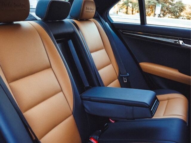 Сірий Мерседес Ц-Клас, об'ємом двигуна 1.8 л та пробігом 211 тис. км за 10500 $, фото 5 на Automoto.ua