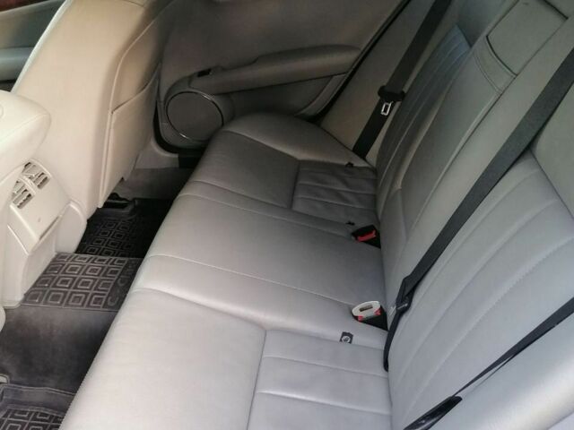 Серый Мерседес Ц-Класс, объемом двигателя 1.8 л и пробегом 220 тыс. км за 9000 $, фото 17 на Automoto.ua