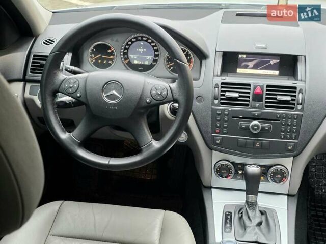 Серый Мерседес Ц-Класс, объемом двигателя 0 л и пробегом 190 тыс. км за 8200 $, фото 21 на Automoto.ua