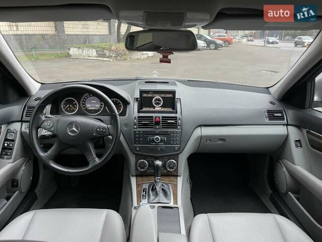 Серый Мерседес Ц-Класс, объемом двигателя 1.8 л и пробегом 188 тыс. км за 9200 $, фото 14 на Automoto.ua