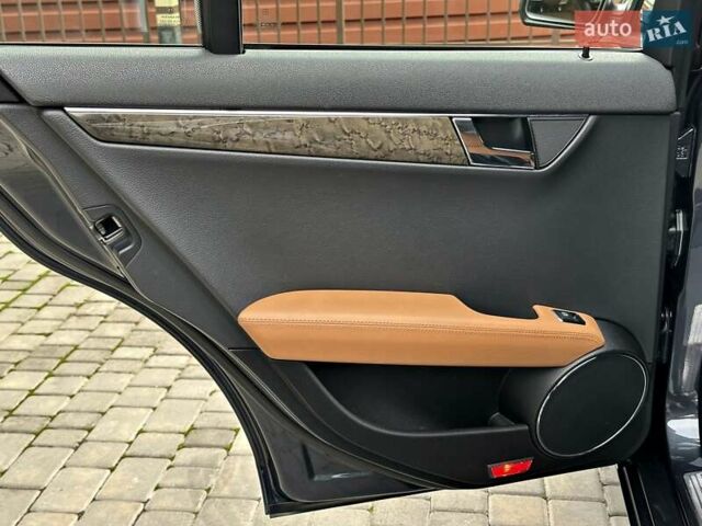 Мерседес Ц-Класс 2008 в Одессе на Automoto.ua Серый Мерседес Ц-Класс, объемом двигателя 1.8 л и пробегом 161 тыс. км за 11800 $, фото 52 на Automoto.ua