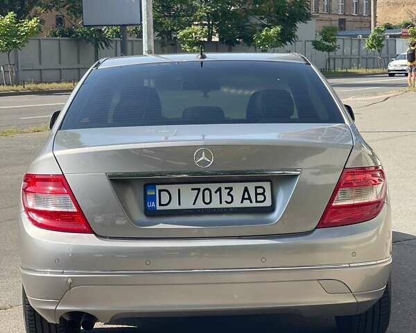 Сірий Мерседес Ц-Клас, об'ємом двигуна 1.8 л та пробігом 188 тис. км за 9500 $, фото 6 на Automoto.ua