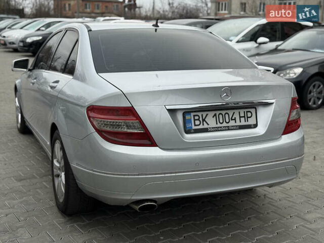 Сірий Мерседес Ц-Клас, об'ємом двигуна 2.15 л та пробігом 414 тис. км за 8650 $, фото 12 на Automoto.ua