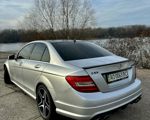 Серый Мерседес Ц-Класс, объемом двигателя 6.21 л и пробегом 64 тыс. км за 29000 $, фото 1 на Automoto.ua