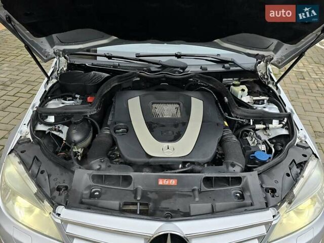 Серый Мерседес Ц-Класс, объемом двигателя 0 л и пробегом 190 тыс. км за 8200 $, фото 29 на Automoto.ua