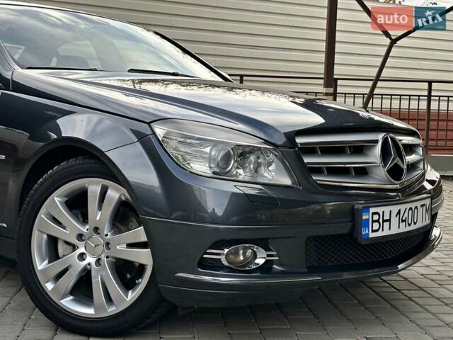 Мерседес Ц-Класс 2008 в Одессе на Automoto.ua Серый Мерседес Ц-Класс, объемом двигателя 1.8 л и пробегом 161 тыс. км за 11800 $, фото 1 на Automoto.ua