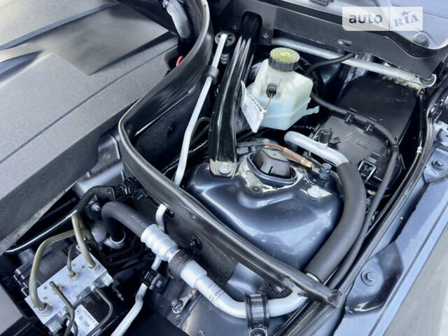 Сірий Мерседес Ц-Клас, об'ємом двигуна 2.15 л та пробігом 300 тис. км за 10800 $, фото 49 на Automoto.ua