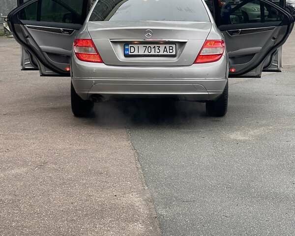 Серый Мерседес Ц-Класс, объемом двигателя 1.8 л и пробегом 188 тыс. км за 9200 $, фото 6 на Automoto.ua