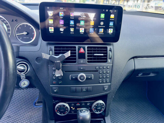 Сірий Мерседес Ц-Клас, об'ємом двигуна 2.15 л та пробігом 300 тис. км за 10800 $, фото 26 на Automoto.ua