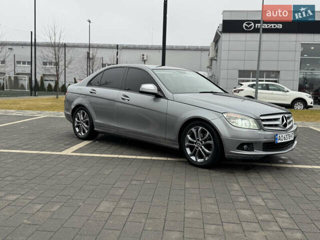 Серый Мерседес Ц-Класс, объемом двигателя 2.2 л и пробегом 320 тыс. км за 8400 $, фото 2 на Automoto.ua