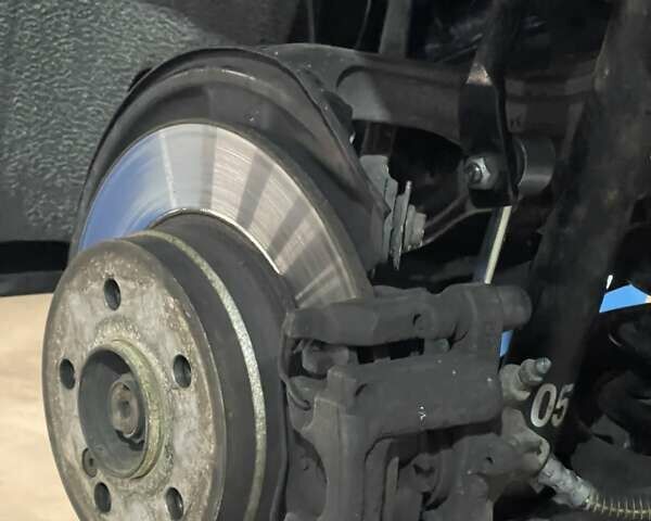 Серый Мерседес Ц-Класс, объемом двигателя 1.8 л и пробегом 188 тыс. км за 9200 $, фото 17 на Automoto.ua