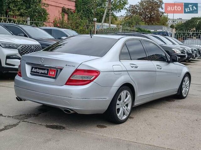 Сірий Мерседес Ц-Клас, об'ємом двигуна 3 л та пробігом 305 тис. км за 8690 $, фото 7 на Automoto.ua