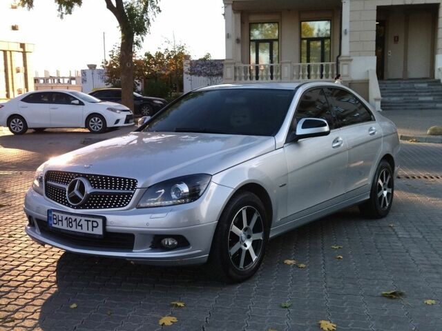 Серый Мерседес Ц-Класс, объемом двигателя 1.8 л и пробегом 220 тыс. км за 9000 $, фото 8 на Automoto.ua