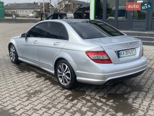 Сірий Мерседес Ц-Клас, об'ємом двигуна 1.8 л та пробігом 170 тис. км за 9500 $, фото 6 на Automoto.ua