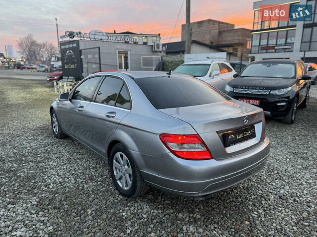 Серый Мерседес Ц-Класс, объемом двигателя 2.14 л и пробегом 243 тыс. км за 10900 $, фото 10 на Automoto.ua