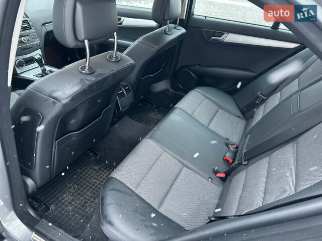 Серый Мерседес Ц-Класс, объемом двигателя 1.8 л и пробегом 133 тыс. км за 9550 $, фото 11 на Automoto.ua