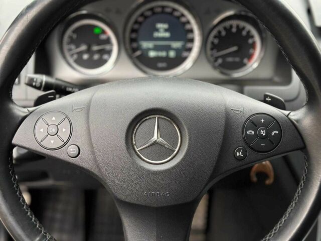 Серый Мерседес Ц-Класс, объемом двигателя 1.8 л и пробегом 217 тыс. км за 7200 $, фото 11 на Automoto.ua