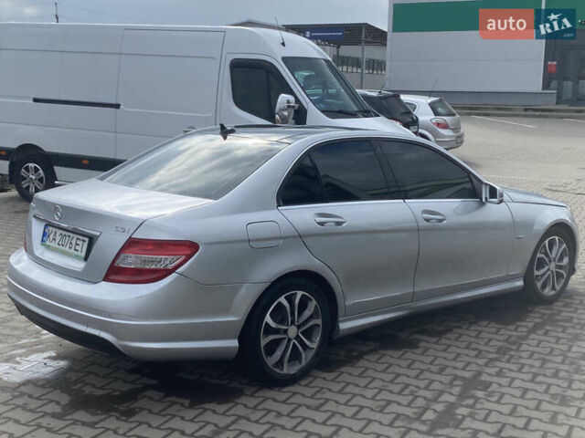 Сірий Мерседес Ц-Клас, об'ємом двигуна 1.8 л та пробігом 170 тис. км за 9500 $, фото 2 на Automoto.ua