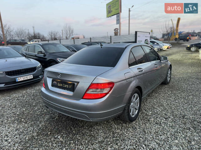 Серый Мерседес Ц-Класс, объемом двигателя 2.14 л и пробегом 243 тыс. км за 10900 $, фото 13 на Automoto.ua
