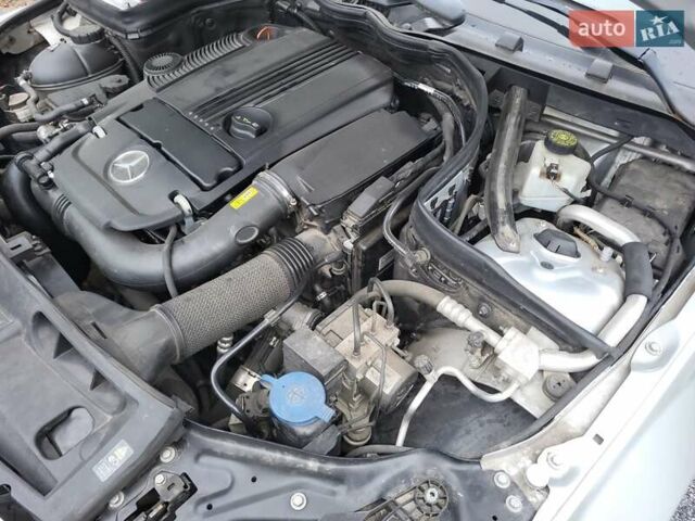 Серый Мерседес Ц-Класс, объемом двигателя 1.8 л и пробегом 209 тыс. км за 11500 $, фото 11 на Automoto.ua