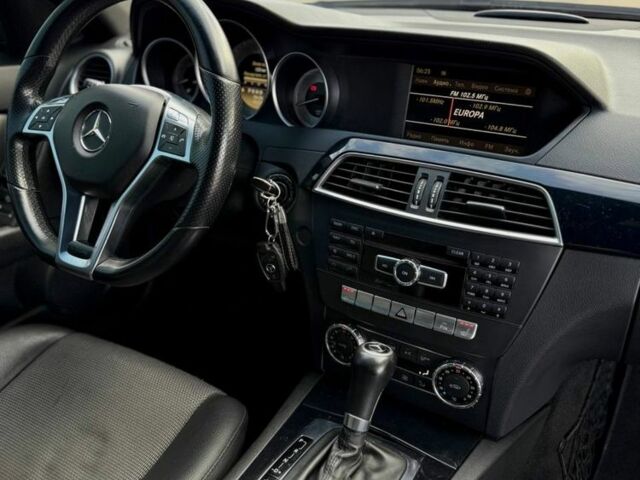 Сірий Мерседес Ц-Клас, об'ємом двигуна 0 л та пробігом 207 тис. км за 10299 $, фото 16 на Automoto.ua