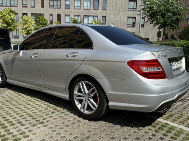 Сірий Мерседес Ц-Клас, об'ємом двигуна 1.8 л та пробігом 231 тис. км за 11200 $, фото 7 на Automoto.ua