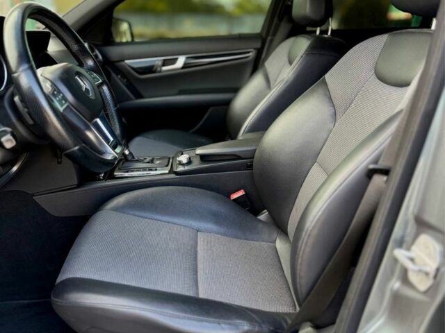 Сірий Мерседес Ц-Клас, об'ємом двигуна 0 л та пробігом 207 тис. км за 10299 $, фото 7 на Automoto.ua